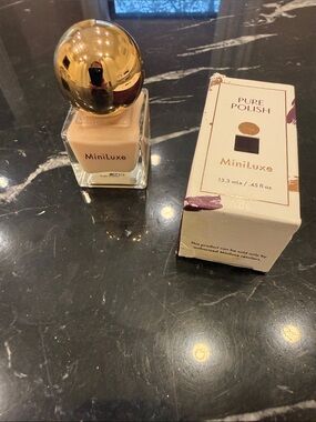 NIB MiniLuxe Nail Polish Prima Donna